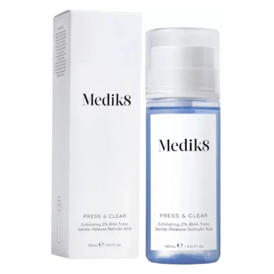 Medik8 Press & Clear es un limpiador facial suave, especialmente formulado para pieles propensa a tener acné e imperfecciones.